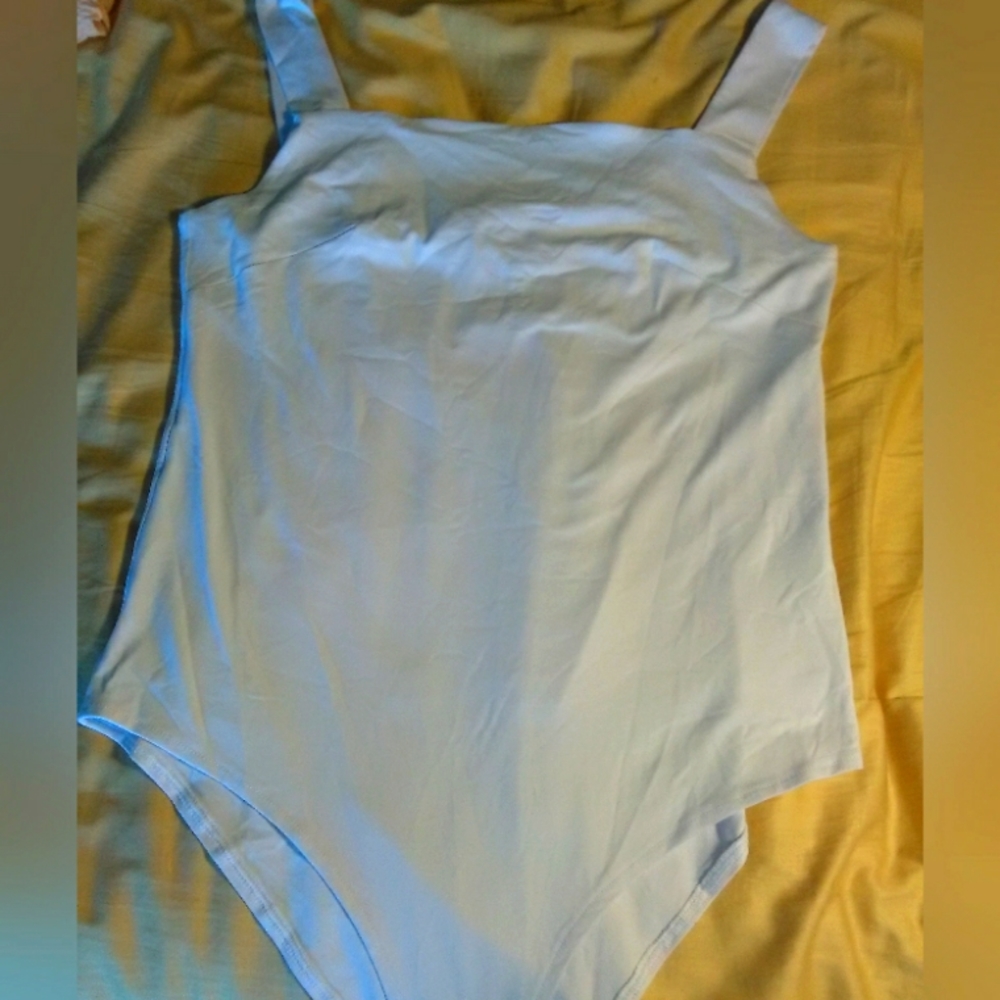 BNWT LADIES WHITE BODYSUIT SZ. LG SNAPS BY RIORIA  SOFT AND STRETCHY COMFORTABLE